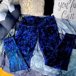 Lululemon reversible High waisted 100% Luon Wonder Unders - Sz 12